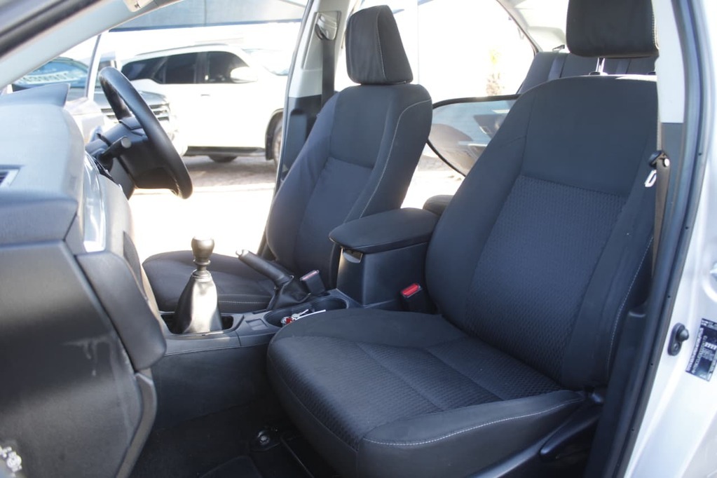 2016 TOYOTA COROLLA, Medium silver metalic, 179000Kms, Manual, , Diesel, R170 000, Kuilsriver