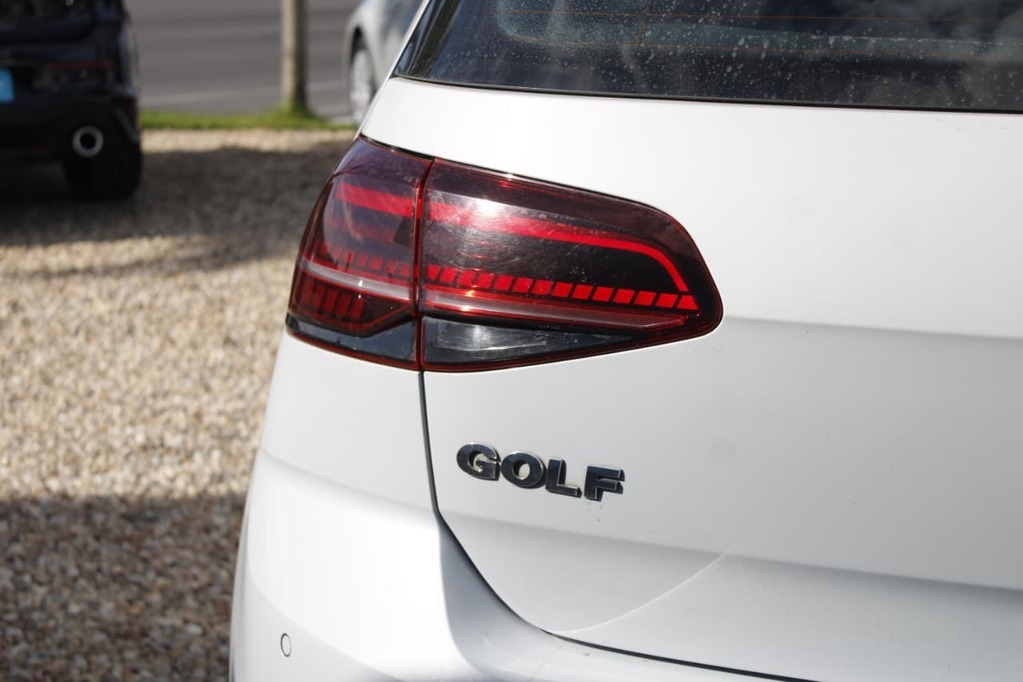 2018 VOLKSWAGEN GOLF 7, Silver, 198000Kms, Automatic, , Diesel, R239 900, Kuilsriver