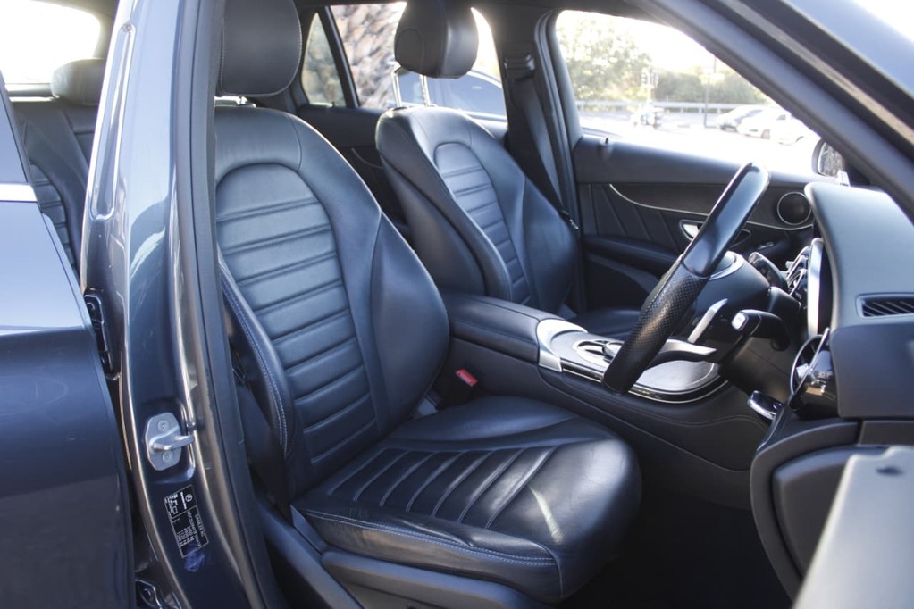 2016 MERCEDES-BENZ GLC, Grey, 130000Kms, Automatic, , Petrol, R344 900, Kuilsriver