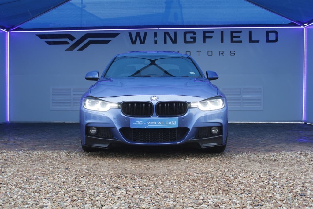 2018 BMW 3 SERIES, Blue metallic, 124632Kms, Automatic, , Petrol, R259 900, Kuilsriver