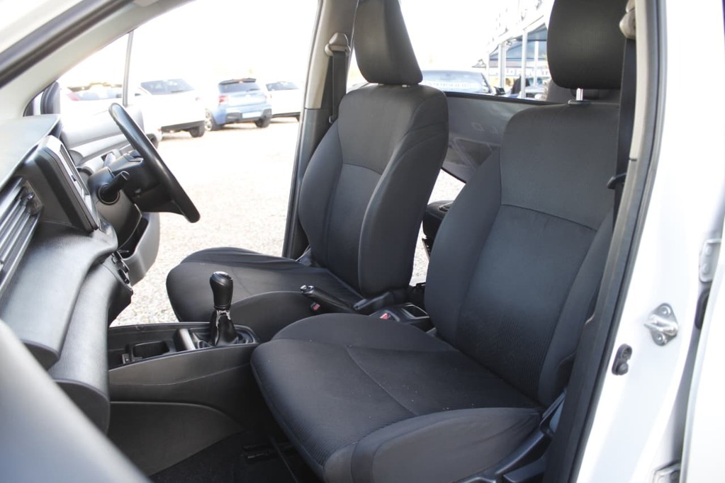 2022 SUZUKI ERTIGA, White, 127800Kms, Manual, , Petrol, R259 900, Kuilsriver