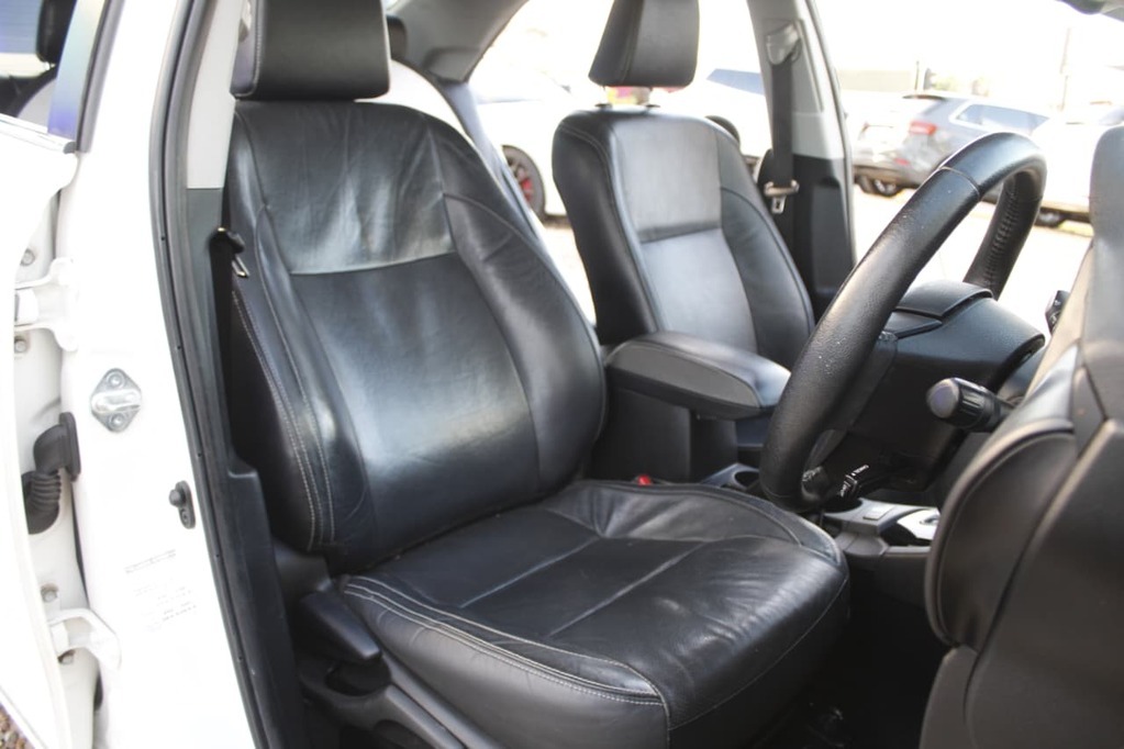 2017 TOYOTA COROLLA, White, 98000Kms, Automatic, , Petrol, R229 900, Kuilsriver