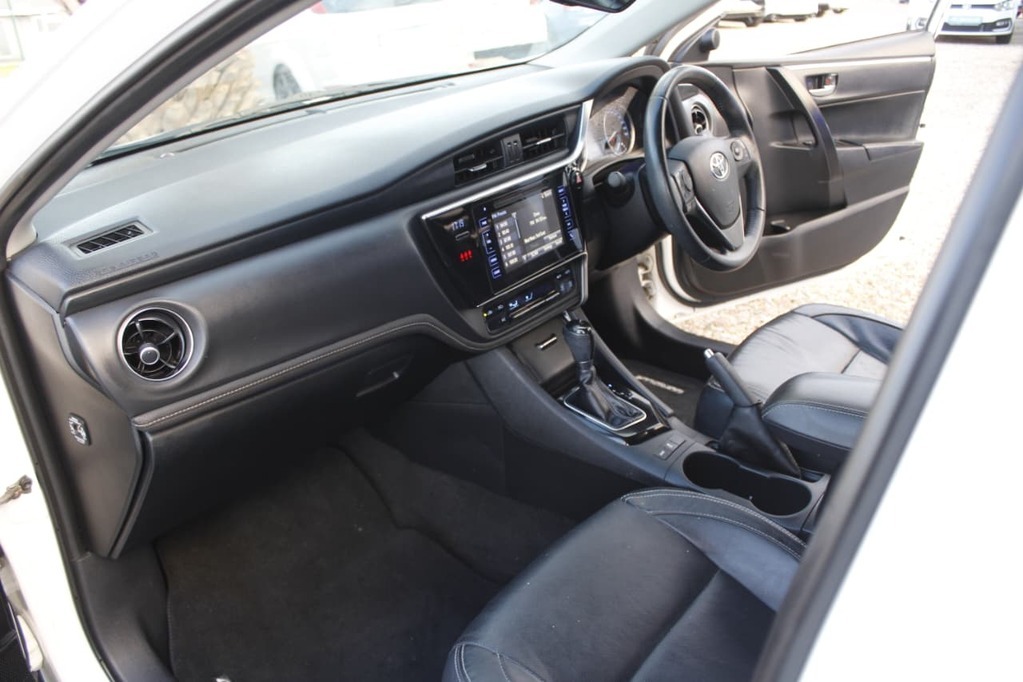 2017 TOYOTA COROLLA, White, 98000Kms, Automatic, , Petrol, R229 900, Kuilsriver