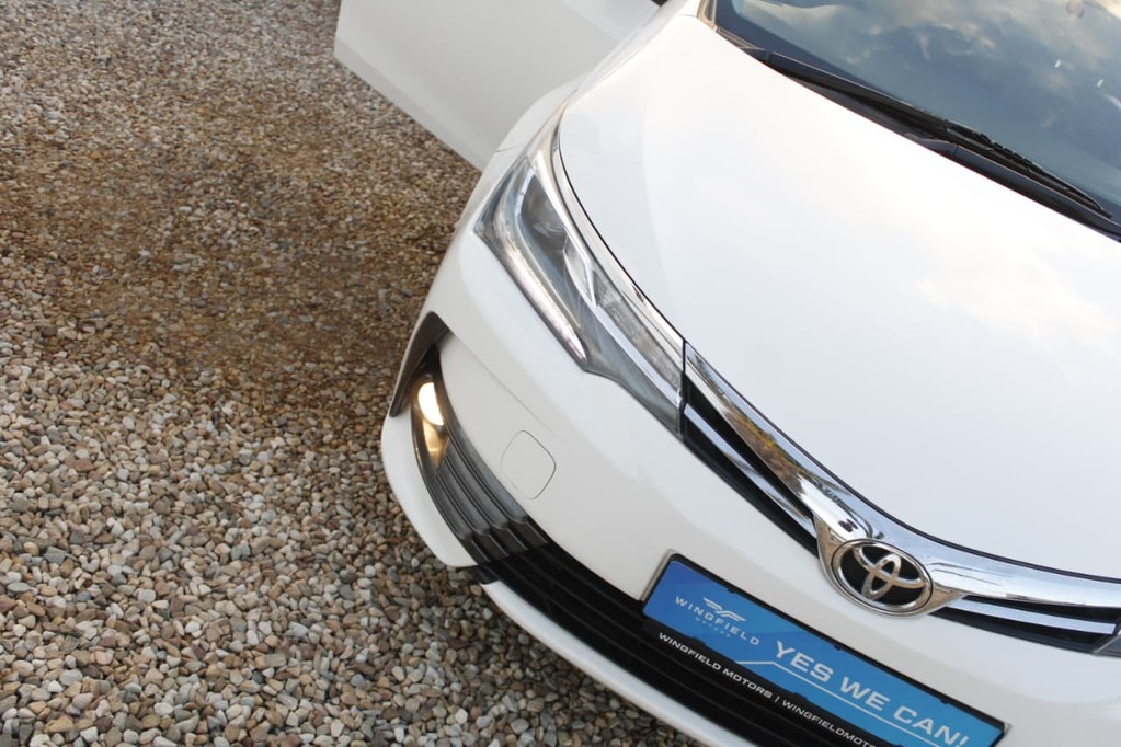 2017 TOYOTA COROLLA, White, 98000Kms, Automatic, , Petrol, R229 900, Kuilsriver