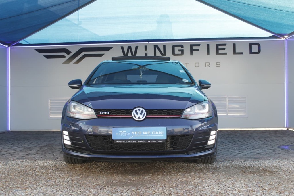 2014 VOLKSWAGEN GOLF 7, Blue metallic, 177000Kms, Automatic, , Petrol, R299 900, Kuilsriver
