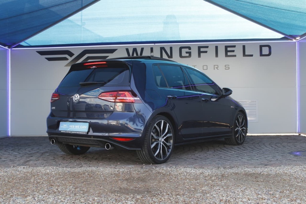2014 VOLKSWAGEN GOLF 7, Blue metallic, 177000Kms, Automatic, , Petrol, R299 900, Kuilsriver