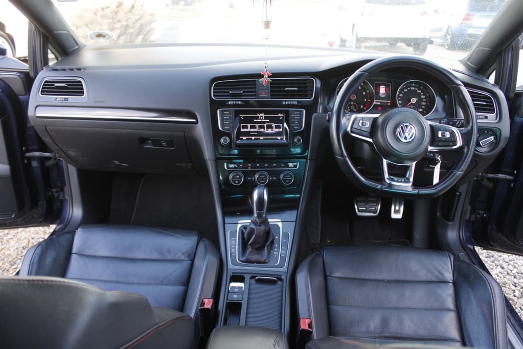 2014 VOLKSWAGEN GOLF 7, Blue metallic, 177000Kms, Automatic, , Petrol, R299 900, Kuilsriver