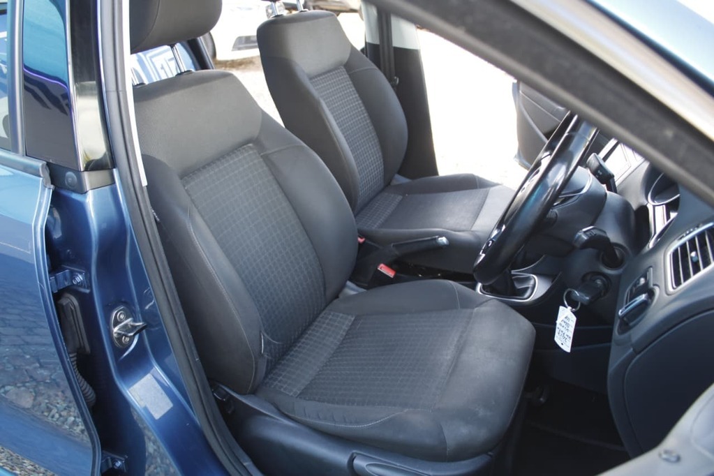 2017 VOLKSWAGEN POLO GP, Blue, 164700Kms, Manual, Hatchback, Petrol, R169 995, Kuilsriver