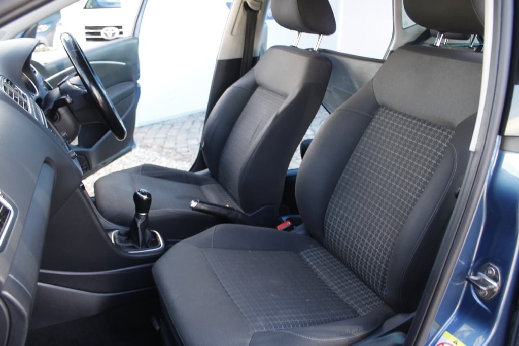 2017 VOLKSWAGEN POLO GP, Blue, 164700Kms, Manual, Hatchback, Petrol, R169 995, Kuilsriver