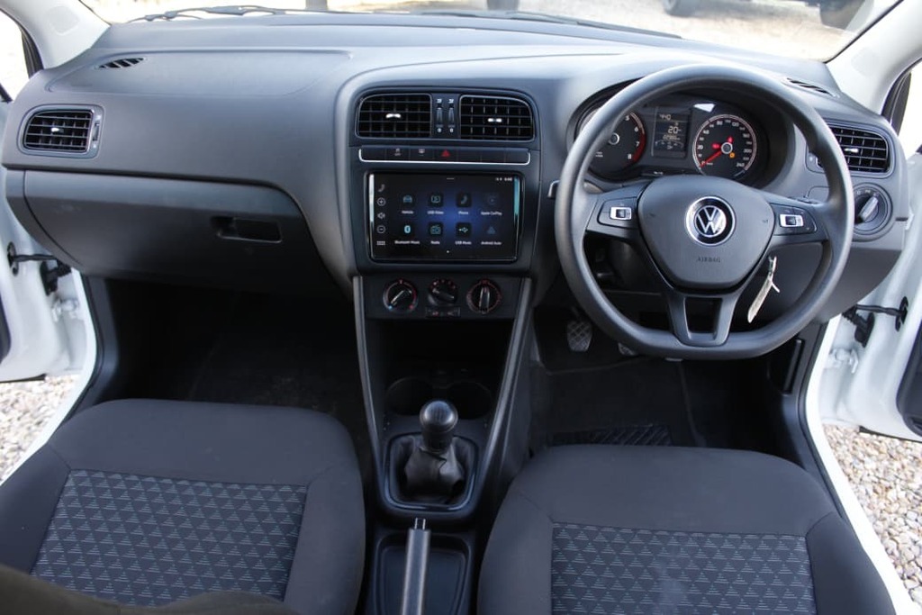 2025 VOLKSWAGEN Polo Vivo, White, 23500Kms, Manual, , Petrol, R299 900, Kuilsriver