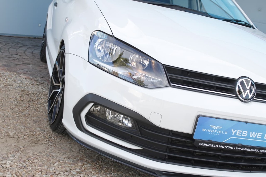 2025 VOLKSWAGEN Polo Vivo, White, 23500Kms, Manual, , Petrol, R299 900, Kuilsriver