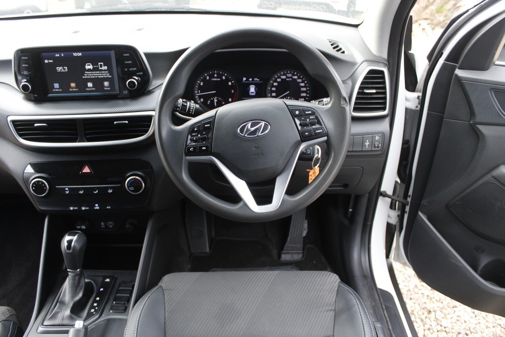 2021 HYUNDAI TUCSON, White, 137000Kms, Automatic, SUV, Petrol, R269 900, Kuilsriver