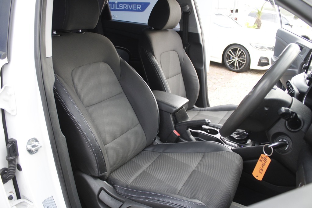 2021 HYUNDAI TUCSON, White, 137000Kms, Automatic, SUV, Petrol, R269 900, Kuilsriver