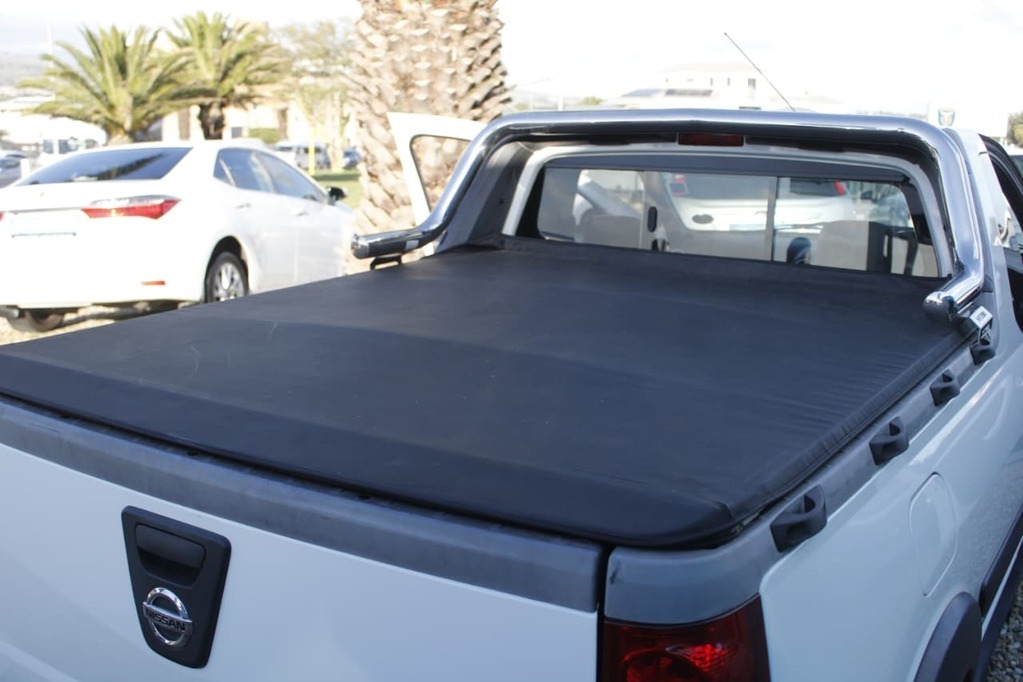 2020 NISSAN NP200, White, 195000Kms, Manual, Bakkie Single Cab, Petrol, R179 900, Kuilsriver