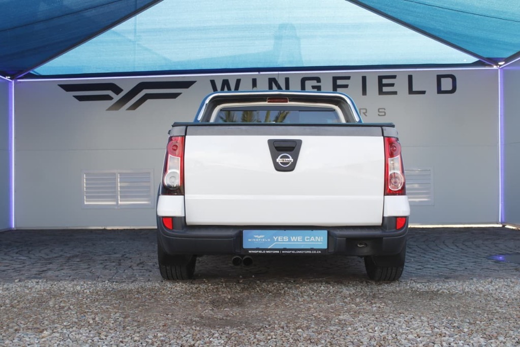 2020 NISSAN NP200, White, 195000Kms, Manual, Bakkie Single Cab, Petrol, R179 900, Kuilsriver