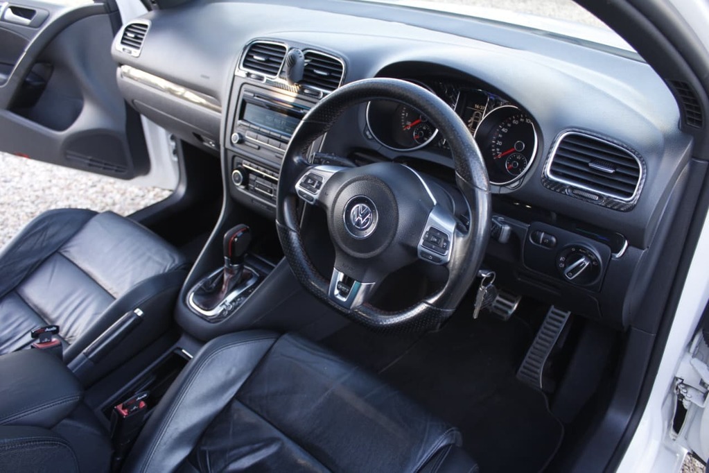 2012 VOLKSWAGEN GOLF 6, White, 152000Kms, Automatic, , Petrol, R229 900, Kuilsriver