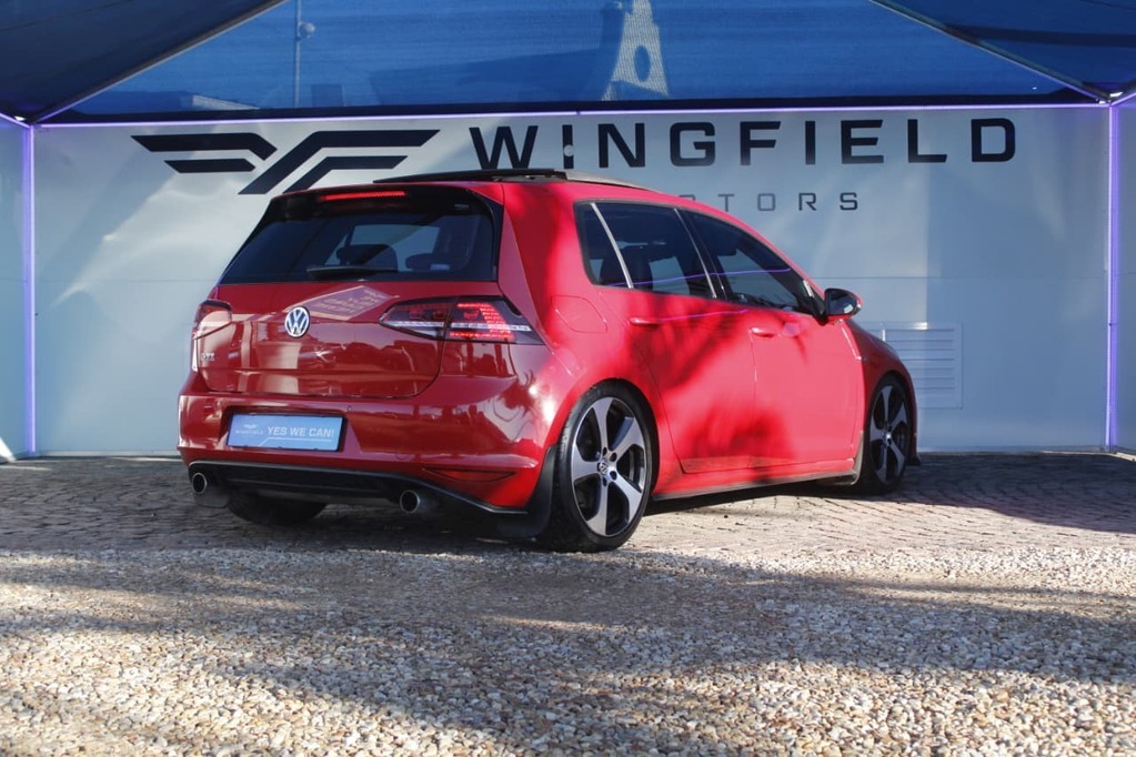 2015 VOLKSWAGEN GOLF 7, Red, 137000Kms, Automatic, , Petrol, R309 900, Kuilsriver
