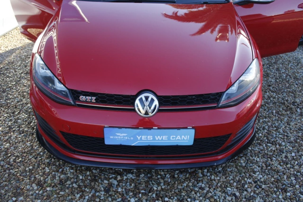 2015 VOLKSWAGEN GOLF 7, Red, 137000Kms, Automatic, , Petrol, R309 900, Kuilsriver