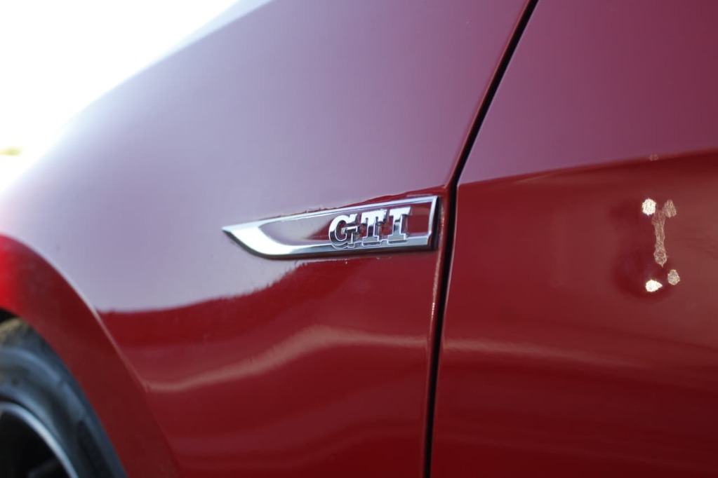 2015 VOLKSWAGEN GOLF 7, Red, 137000Kms, Automatic, , Petrol, R309 900, Kuilsriver