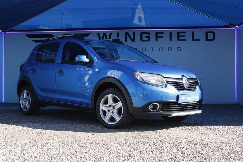 2017 RENAULT SANDERO, Blue, 147000Kms, Manual, Hatchback, Petrol, R119 900, Kuilsriver