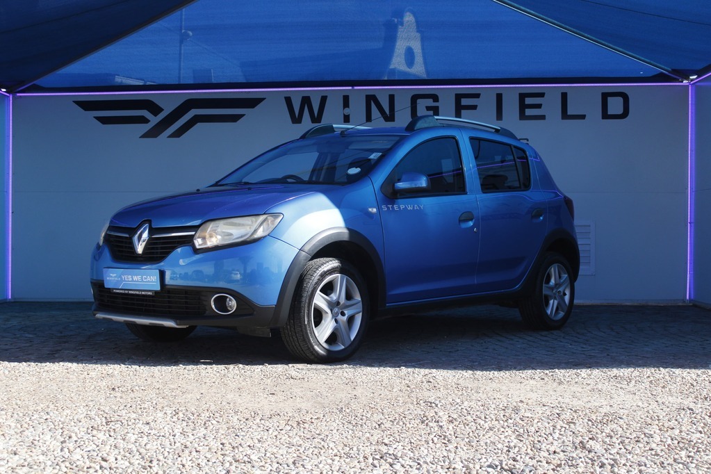 2017 RENAULT SANDERO, Blue, 147000Kms, Manual, Hatchback, Petrol, R119 900, Kuilsriver