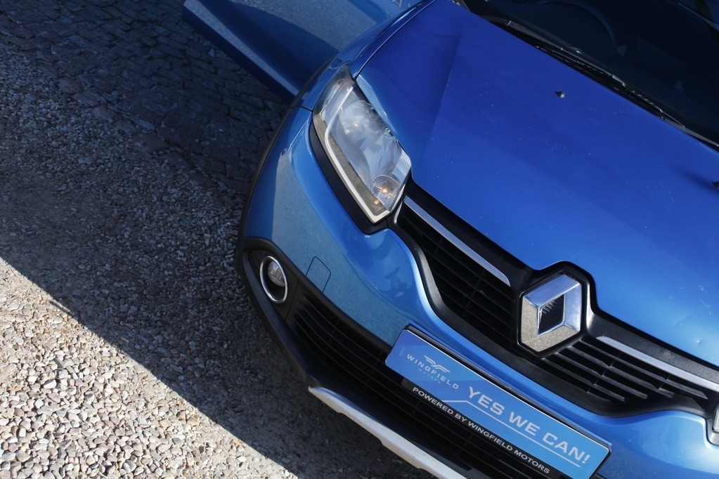 2017 RENAULT SANDERO, Blue, 147000Kms, Manual, Hatchback, Petrol, R119 900, Kuilsriver