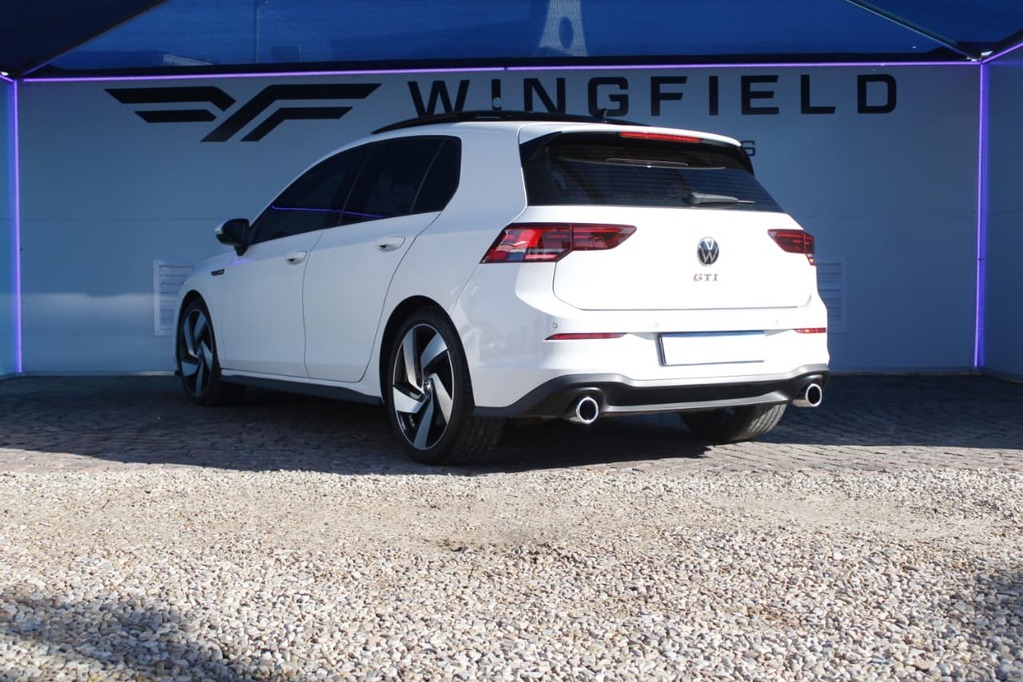 2025 VOLKSWAGEN GOLF 8, White, 48000Kms, Automatic, , Petrol, R699 900, Kuilsriver