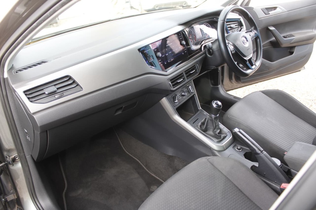 2019 VOLKSWAGEN POLO, Brown, 102500Kms, Manual, , Petrol, R229 900, Kuilsriver