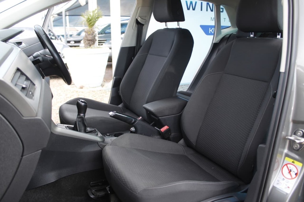 2019 VOLKSWAGEN POLO, Brown, 102500Kms, Manual, , Petrol, R229 900, Kuilsriver