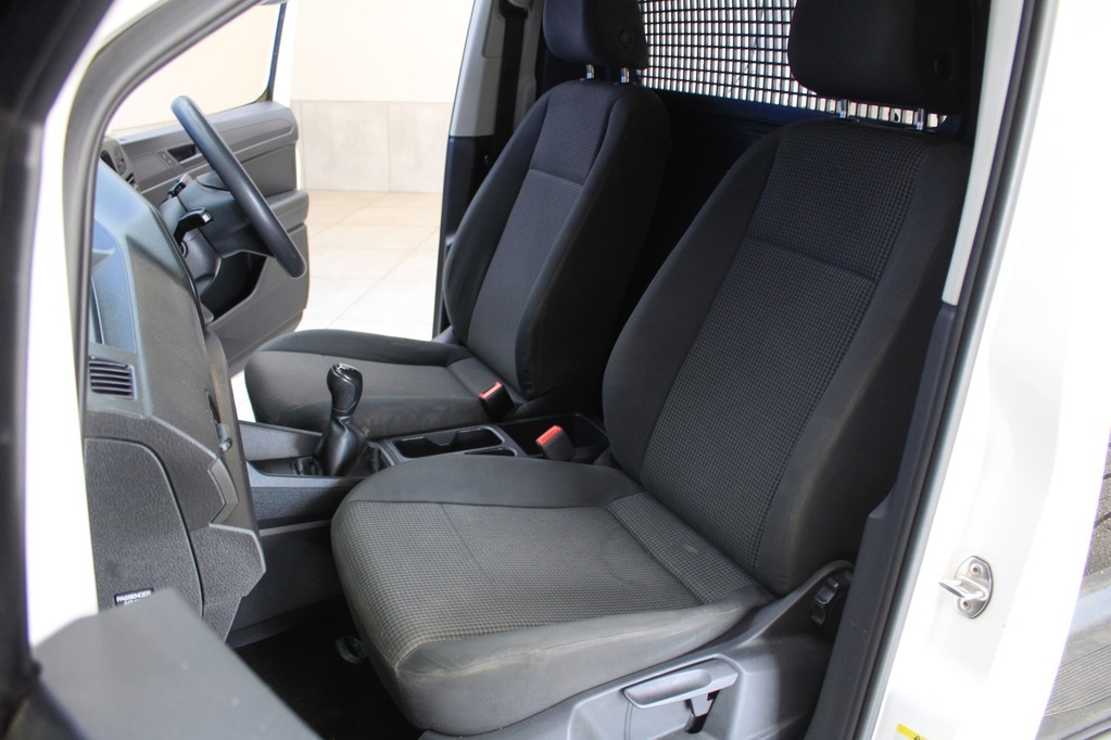 2022 VOLKSWAGEN CADDY, White, 175634Kms, Manual, Panel Van, Petrol, R249 900, Kuilsriver