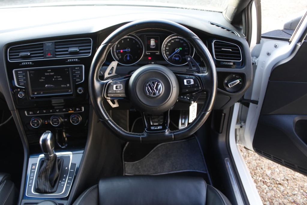 2016 VOLKSWAGEN GOLF 7, White, 74070Kms, Automatic, Hatchback, Petrol, R549 990, Kuilsriver