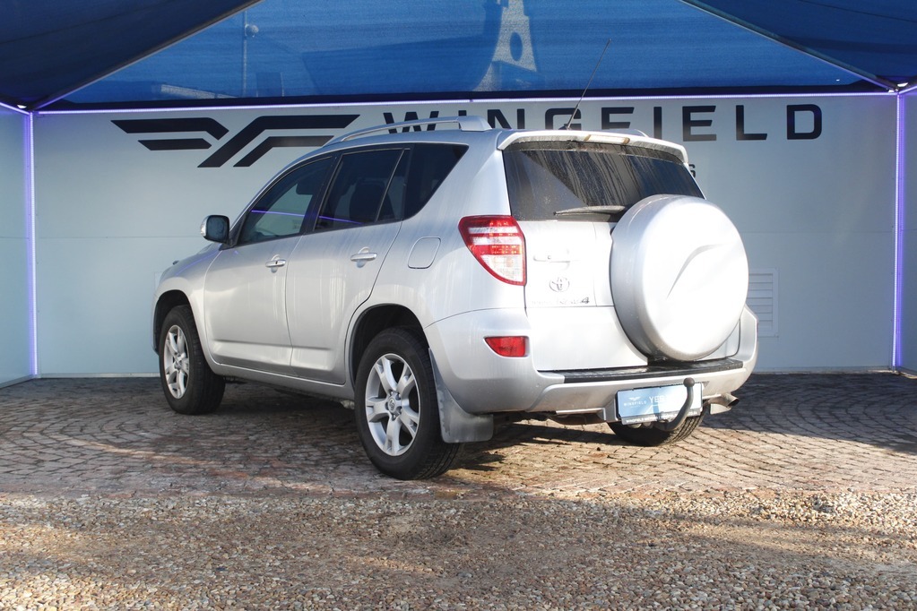 2012 TOYOTA RAV 4, Silver, 275000Kms, Manual, SUV, Diesel, R179 900, Kuilsriver