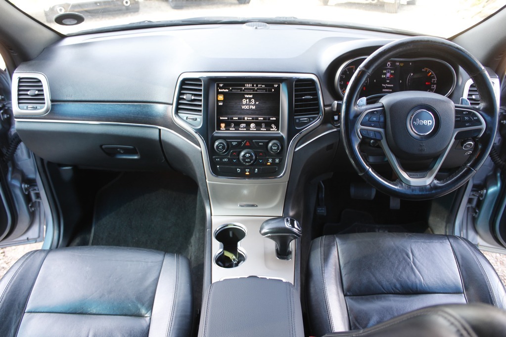 2014 JEEP GRAND CHEROKEE, Silver, 241000Kms, Automatic, SUV, Diesel, R219 900, Kuilsriver