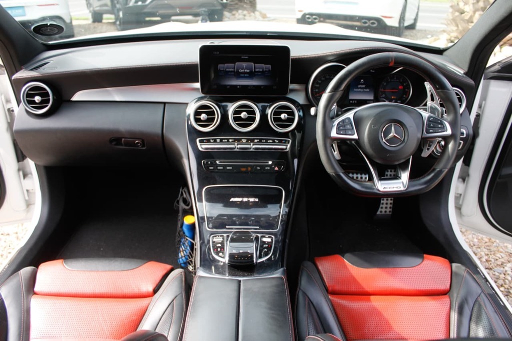 2015 MERCEDES-BENZ C CLASS, White, 132000Kms, Automatic, Sedan, Petrol, R679 900, Kuilsriver