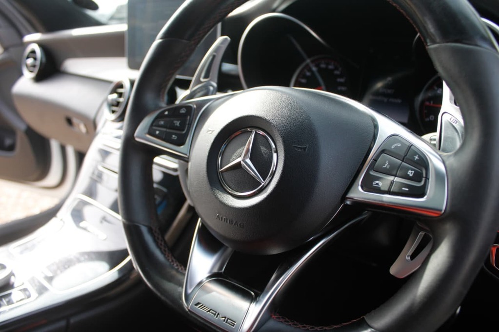2015 MERCEDES-BENZ C CLASS, White, 132000Kms, Automatic, Sedan, Petrol, R679 900, Kuilsriver