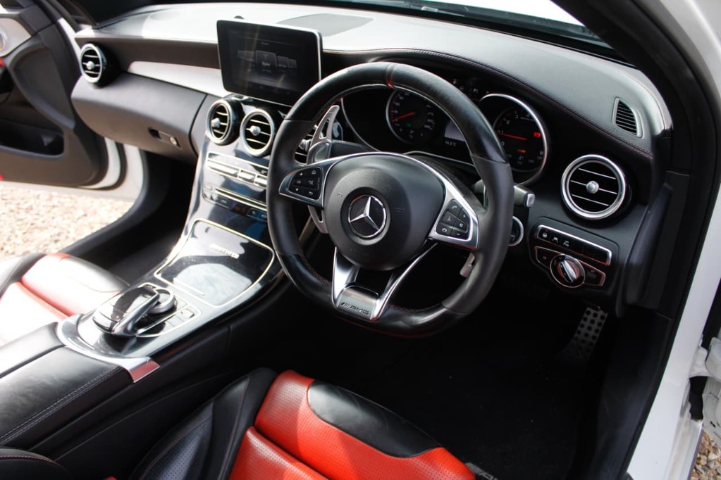 2015 MERCEDES-BENZ C CLASS, White, 132000Kms, Automatic, Sedan, Petrol, R679 900, Kuilsriver