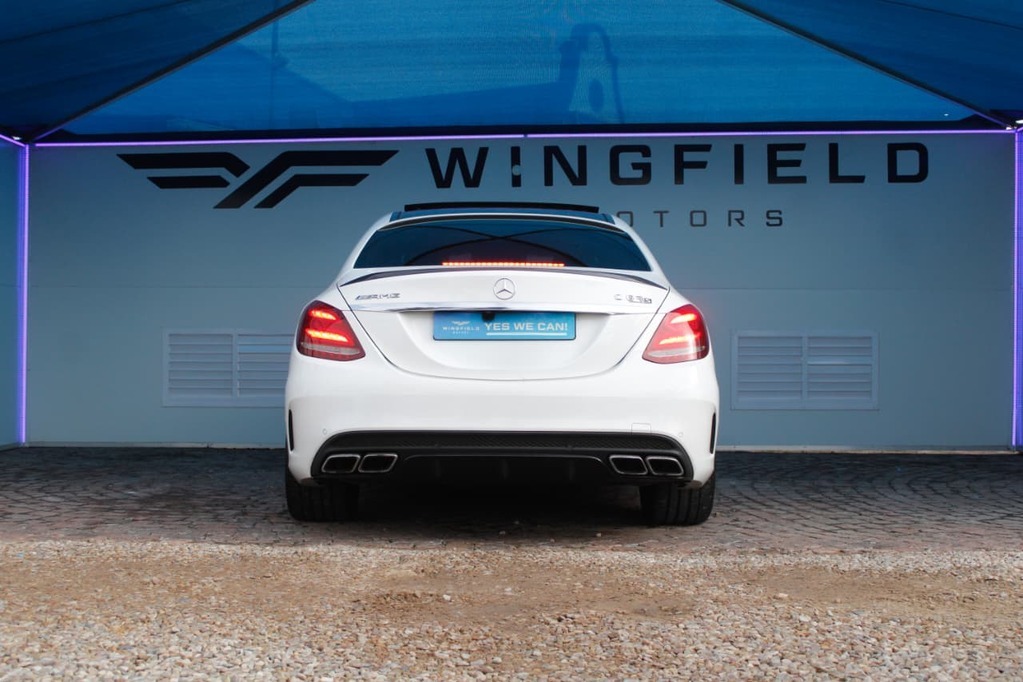 2015 MERCEDES-BENZ C CLASS, White, 132000Kms, Automatic, Sedan, Petrol, R679 900, Kuilsriver