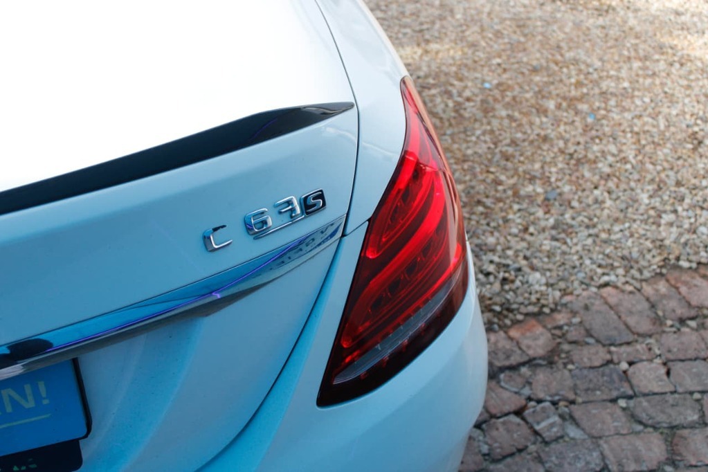 2015 MERCEDES-BENZ C CLASS, White, 132000Kms, Automatic, Sedan, Petrol, R679 900, Kuilsriver