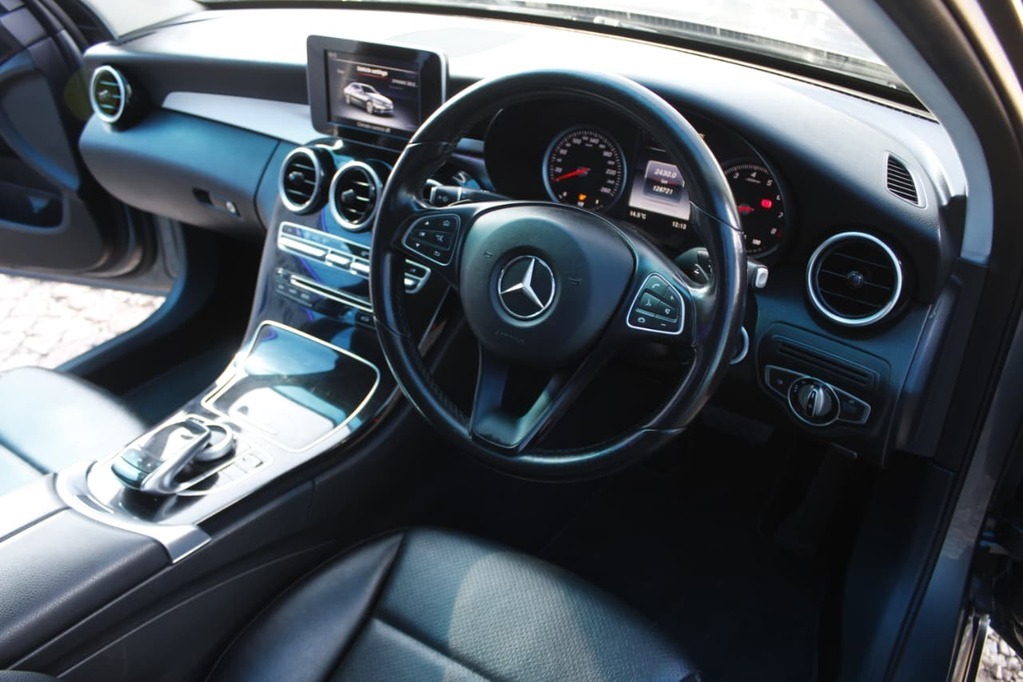 2017 MERCEDES-BENZ C CLASS, Grey, 129000Kms, Automatic, Sedan, Petrol, R299 900, Wingfield Motors Kuilsriver