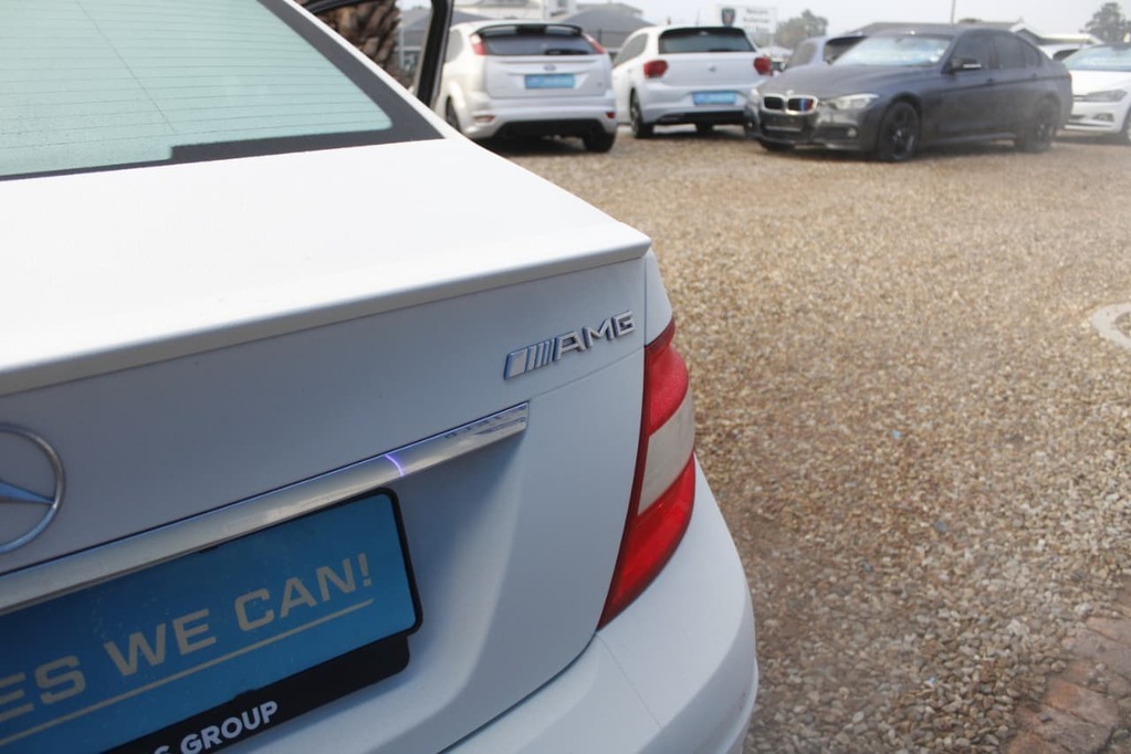 2008 MERCEDES-BENZ C CLASS SEDAN, White, 148892Kms, Automatic, Sedan, Petrol, R549 900, Kuilsriver