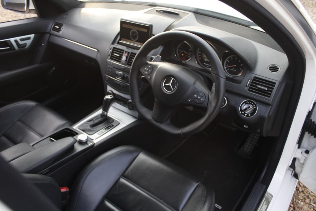 2008 MERCEDES-BENZ C CLASS SEDAN, White, 148892Kms, Automatic, Sedan, Petrol, R549 900, Kuilsriver