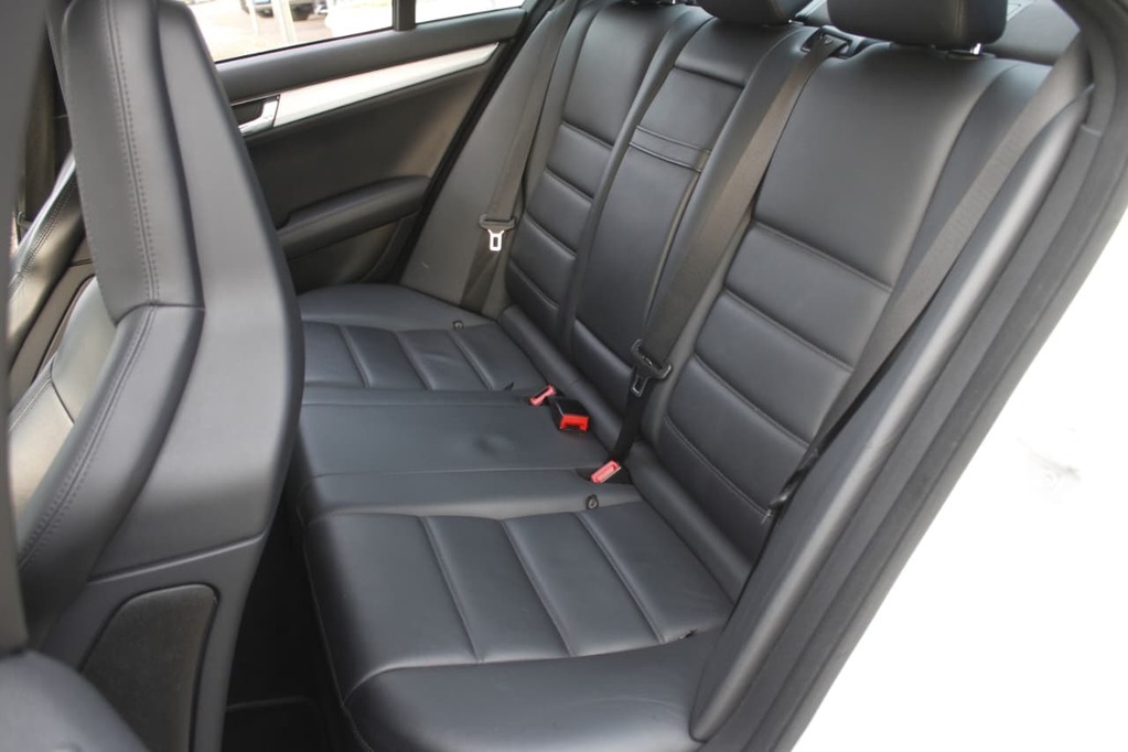 2008 MERCEDES-BENZ C CLASS SEDAN, White, 148892Kms, Automatic, Sedan, Petrol, R549 900, Kuilsriver