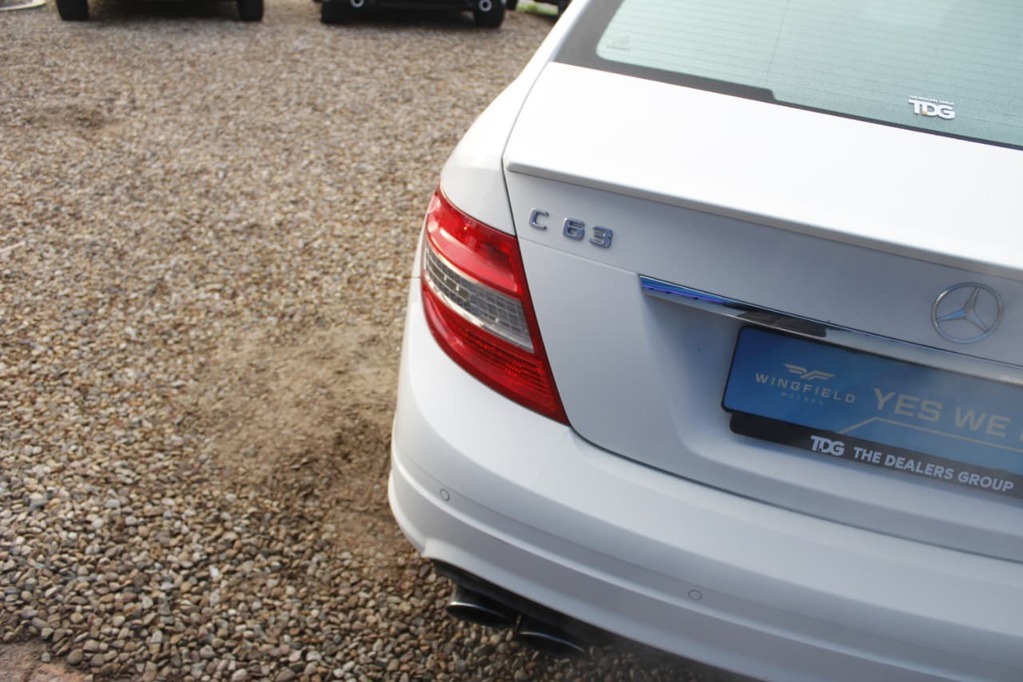 2008 MERCEDES-BENZ C CLASS SEDAN, White, 148892Kms, Automatic, Sedan, Petrol, R549 900, Kuilsriver