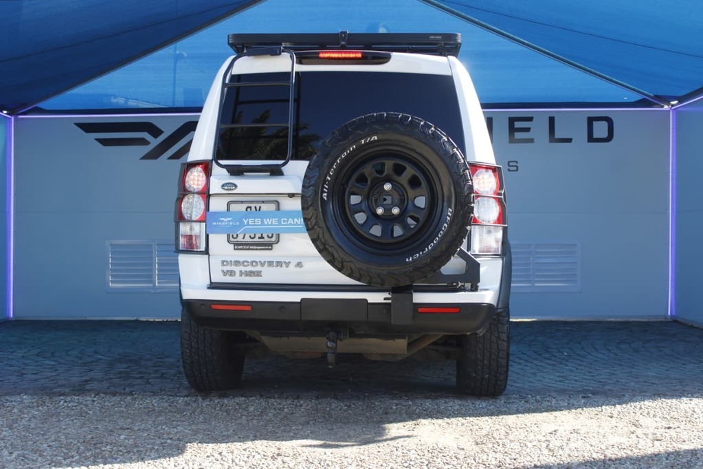 2011 LAND ROVER DISCOVERY, White, 301035Kms, Automatic, SUV, Petrol, R269 900, Kuilsriver