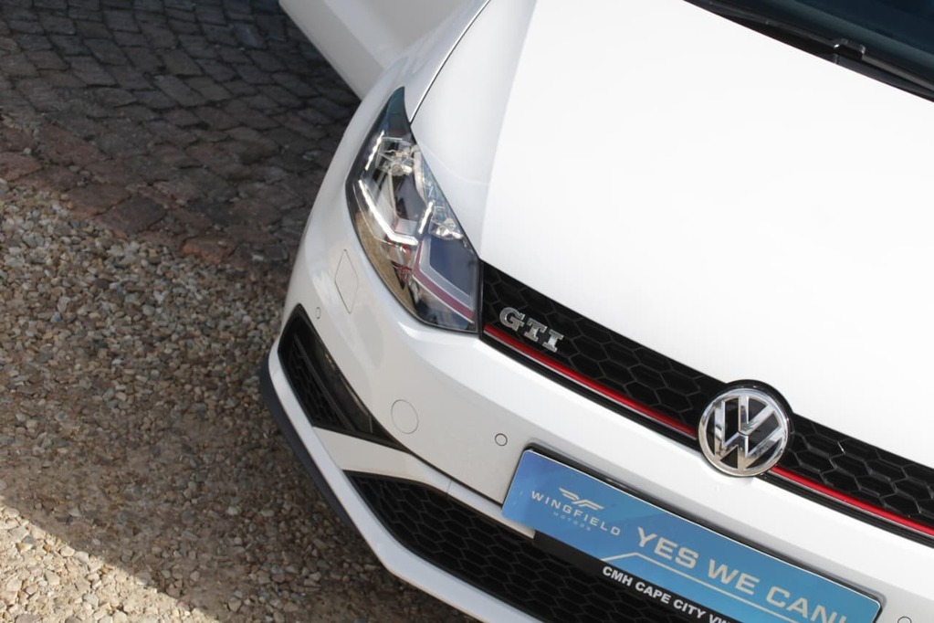 2016 VOLKSWAGEN POLO, White, 30250Kms, Automatic, Hatchback, Petrol, R359 900, Kuilsriver
