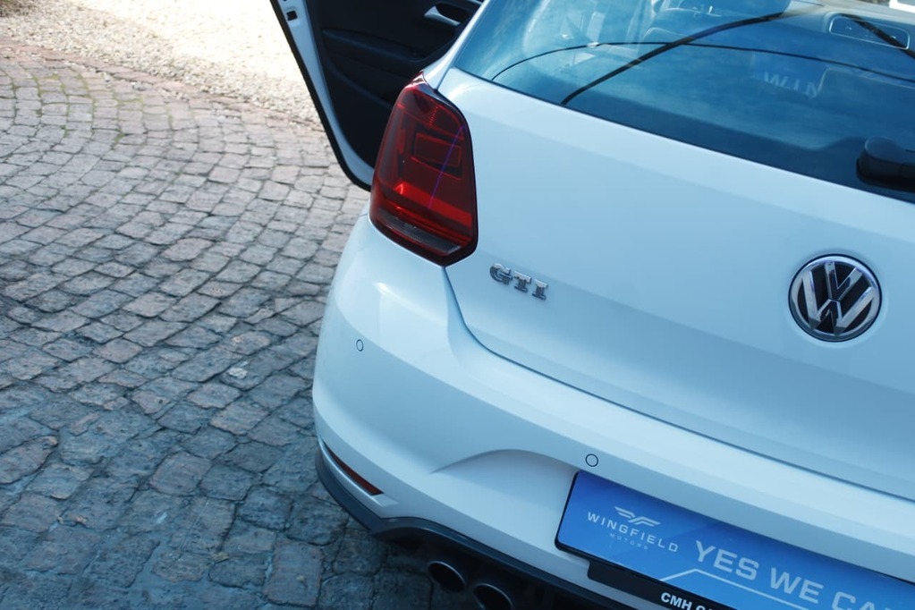 2016 VOLKSWAGEN POLO, White, 30250Kms, Automatic, Hatchback, Petrol, R359 900, Kuilsriver