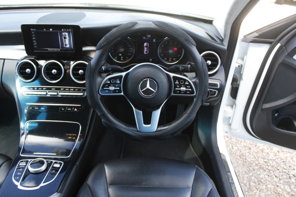 2021 MERCEDES-BENZ C CLASS, White, 155000Kms, Automatic, Sedan, Petrol, R369 900, Kuilsriver