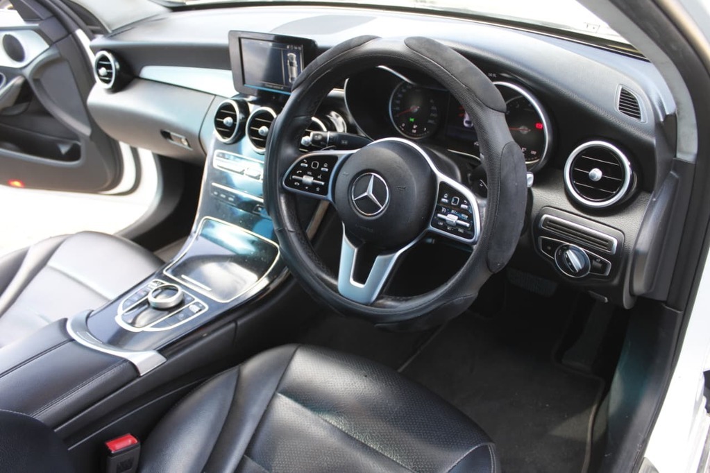 2021 MERCEDES-BENZ C CLASS, White, 155000Kms, Automatic, Sedan, Petrol, R369 900, Kuilsriver