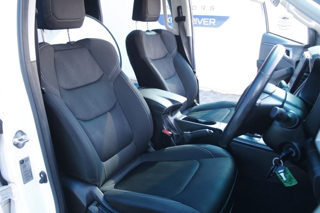 2024 ISUZU D-MAX, White, 33500Kms, Automatic, Bakkie Double Cab, Diesel, R499 900, Kuilsriver