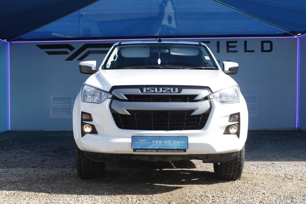 2024 ISUZU D-MAX, White, 33500Kms, Automatic, Bakkie Double Cab, Diesel, R499 900, Kuilsriver